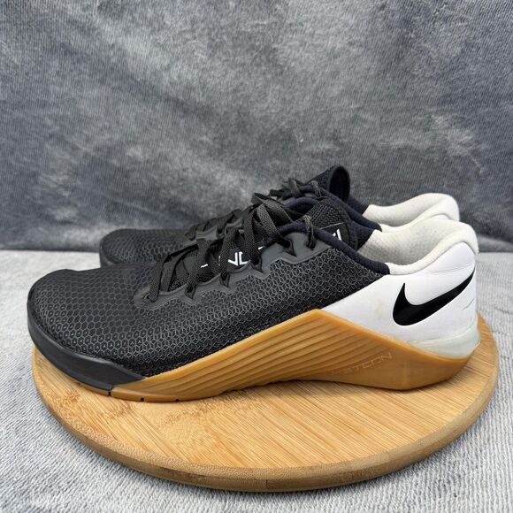 Nike Metcon 5 Shoes Mens Size 11 Black White Gum Training AQ1189-009 Sneakers